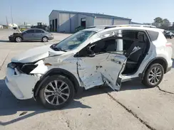 JTMDFREV9JD253627 2018 TOYOTA RAV 4
