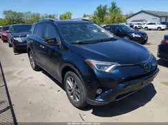 JTMDFREV9JJ185427 2018 TOYOTA RAV 4