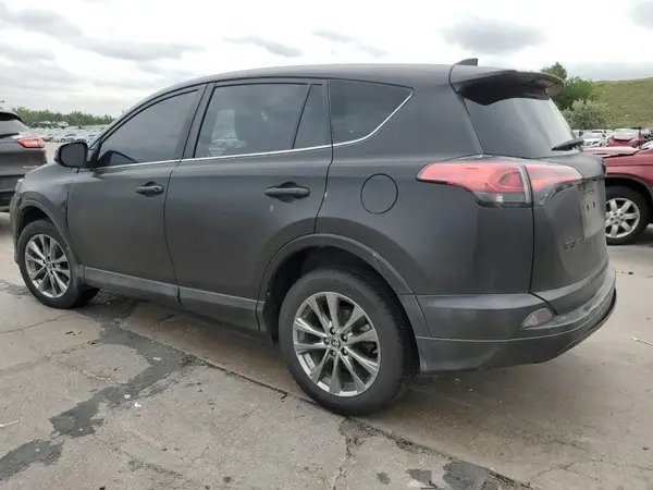 JTMDFREV9JJ243486 2018 TOYOTA RAV 4 - Image 2