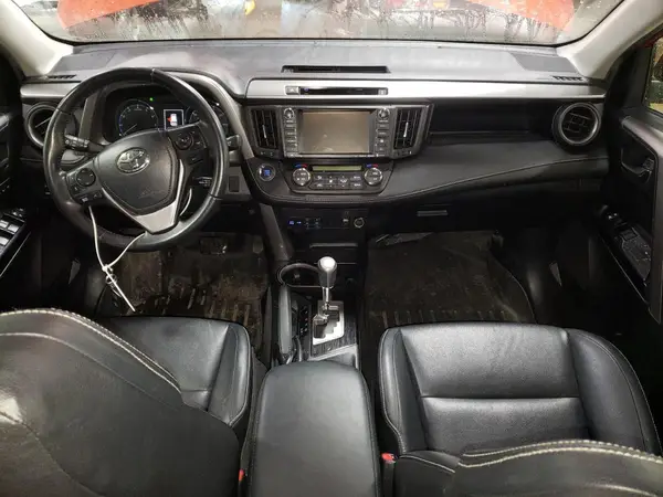 JTMDFREVXGJ078217 2016 TOYOTA RAV 4 - Image 8