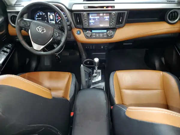 JTMDFREVXJD236979 2018 TOYOTA RAV 4 - Image 8