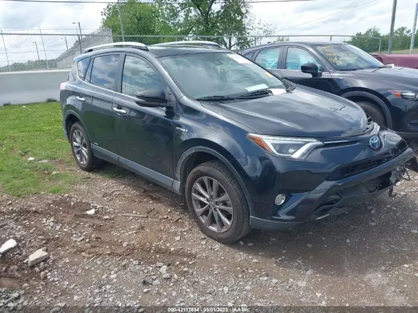 JTMDJREV0HD075406 2017 TOYOTA RAV 4 - Image 1