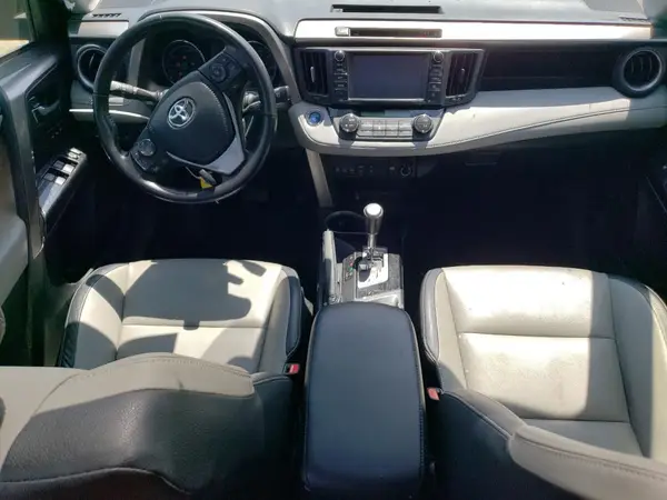 JTMDJREV0HD117850 2017 TOYOTA RAV 4 - Image 8