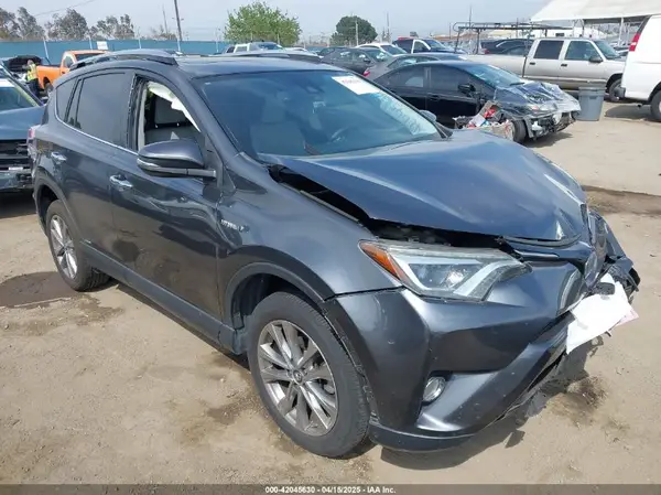 JTMDJREV0JD175690 2018 TOYOTA RAV 4 - Image 1