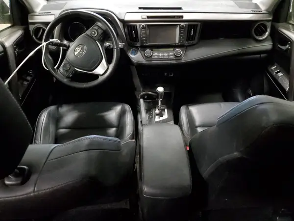 JTMDJREV1HD076497 2017 TOYOTA RAV 4 - Image 8