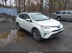 JTMDJREV1HD090013 2017 TOYOTA RAV 4