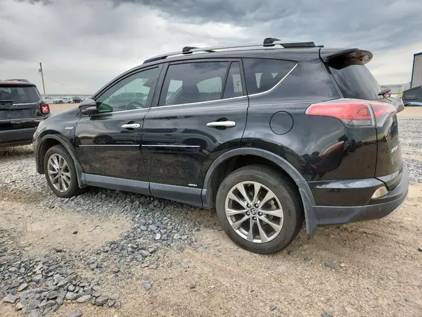 JTMDJREV1HD091615 2017 TOYOTA RAV 4 - Image 2