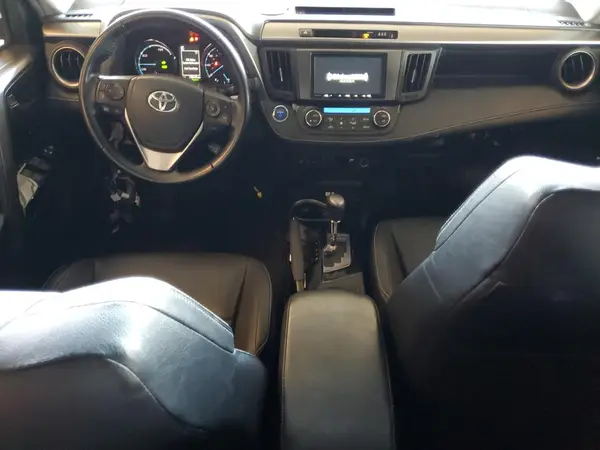 JTMDJREV1HD105304 2017 TOYOTA RAV 4 - Image 8