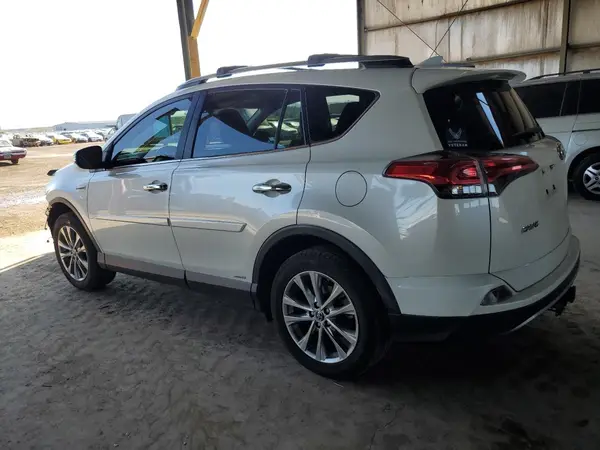 JTMDJREV1JD227053 2018 TOYOTA RAV 4 - Image 2