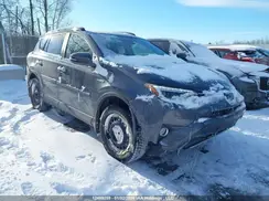 JTMDJREV1JD243740 2018 TOYOTA RAV 4