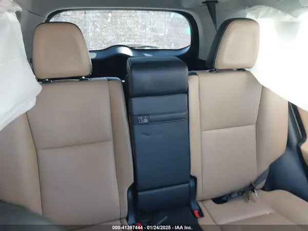 JTMDJREV2GD042437 2016 TOYOTA RAV 4 - Image 8