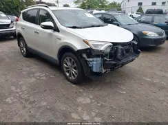 JTMDJREV2HD067923 2017 TOYOTA RAV 4