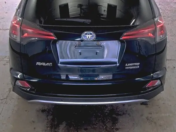 JTMDJREV2JD192488 2018 TOYOTA RAV 4 - Image 1
