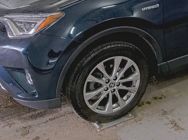 JTMDJREV2JD192488 2018 TOYOTA RAV 4 - Image 8