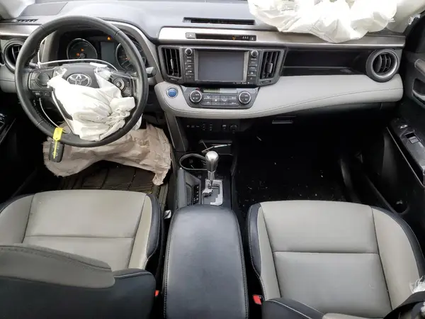 JTMDJREV2JD248803 2018 TOYOTA RAV 4 - Image 8