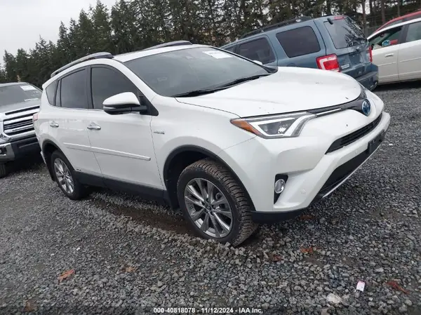 JTMDJREV3HD100265 2017 TOYOTA RAV 4 - Image 1