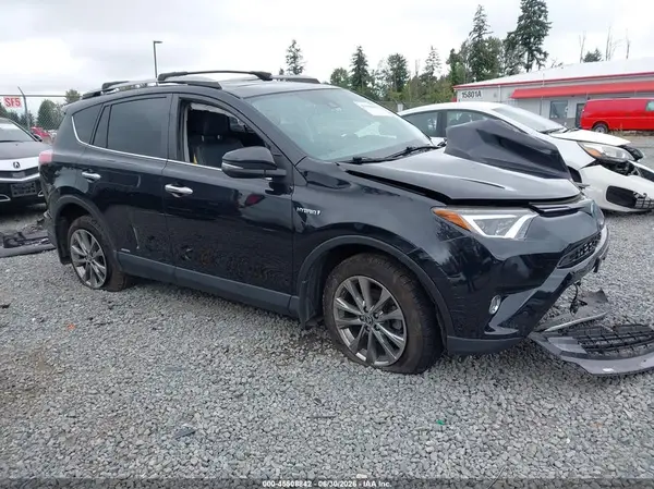 JTMDJREV3HD106664 2017 TOYOTA RAV 4 - Image 1
