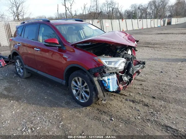 JTMDJREV3JD158379 2018 TOYOTA RAV 4 - Image 1
