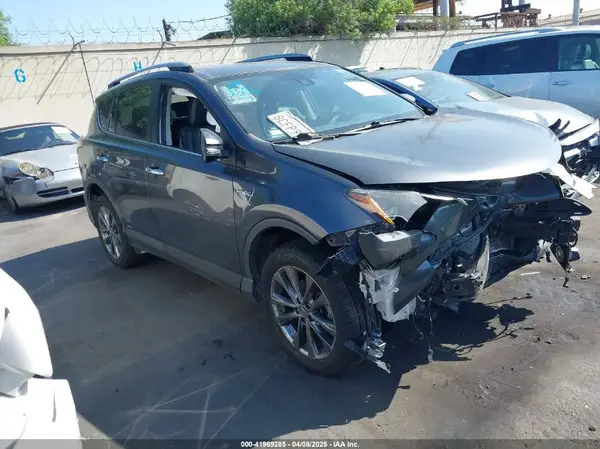 JTMDJREV3JD184478 2018 TOYOTA RAV 4 - Image 1