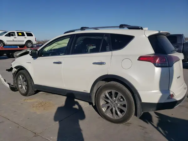 JTMDJREV3JD233694 2018 TOYOTA RAV 4 - Image 2