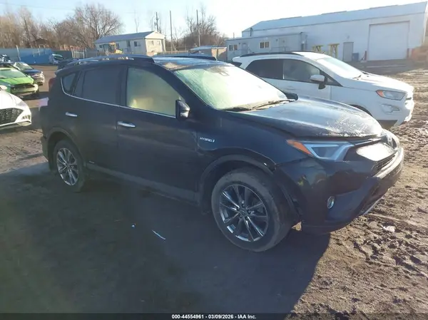 JTMDJREV4HD116538 2017 TOYOTA RAV 4 - Image 1