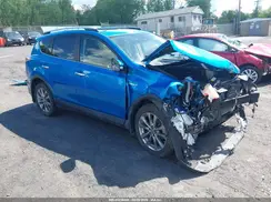 JTMDJREV4HD121951 2017 TOYOTA RAV 4