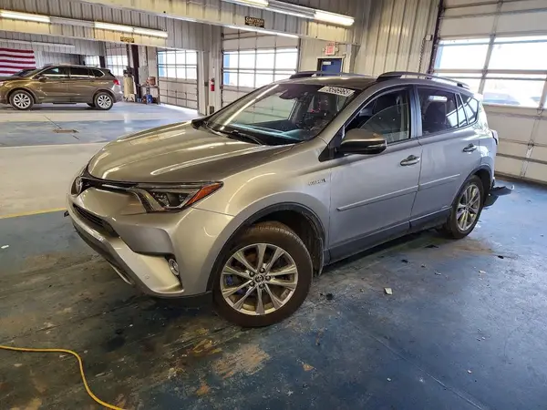 JTMDJREV4JD182741 2018 TOYOTA RAV 4 - Image 1