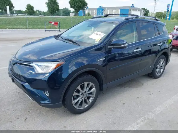 JTMDJREV4JD250729 2018 TOYOTA RAV 4 - Image 2