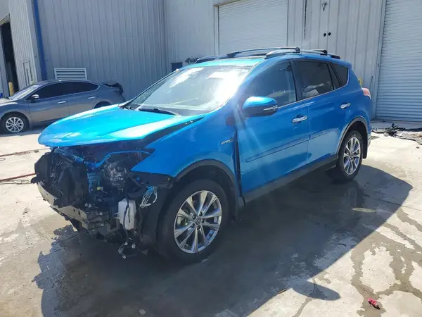 JTMDJREV5HD063686 2017 TOYOTA RAV 4 - Image 1