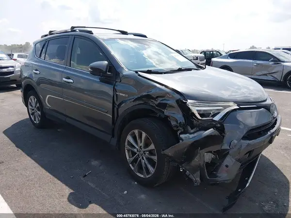 JTMDJREV5HD100364 2017 TOYOTA RAV 4 - Image 1