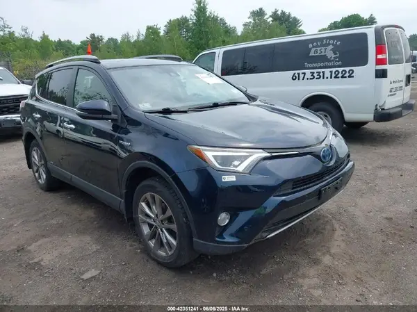 JTMDJREV5HD106326 2017 TOYOTA RAV 4 - Image 1