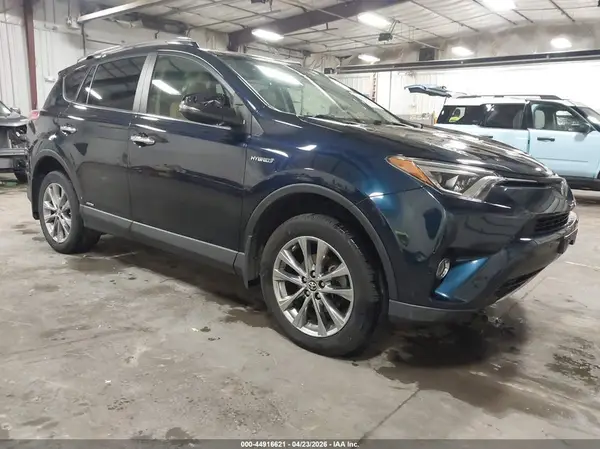 JTMDJREV5HD114054 2017 TOYOTA RAV 4 - Image 1