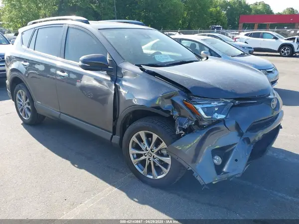 JTMDJREV5HD149337 2017 TOYOTA RAV 4 - Image 1