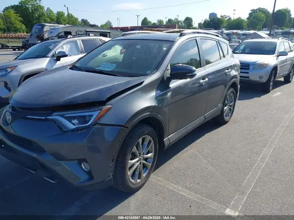 JTMDJREV5HD149337 2017 TOYOTA RAV 4 - Image 2