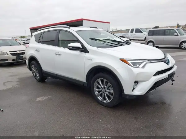 JTMDJREV5JD232160 2018 TOYOTA RAV 4 - Image 1