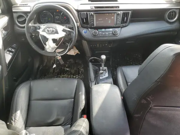JTMDJREV5JD241635 2018 TOYOTA RAV 4 - Image 8