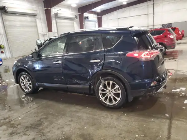 JTMDJREV6HD090637 2017 TOYOTA RAV 4 - Image 2
