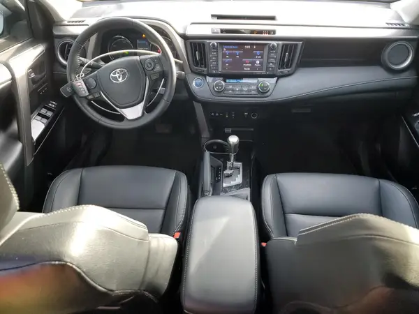 JTMDJREV6HD102690 2017 TOYOTA RAV 4 - Image 8