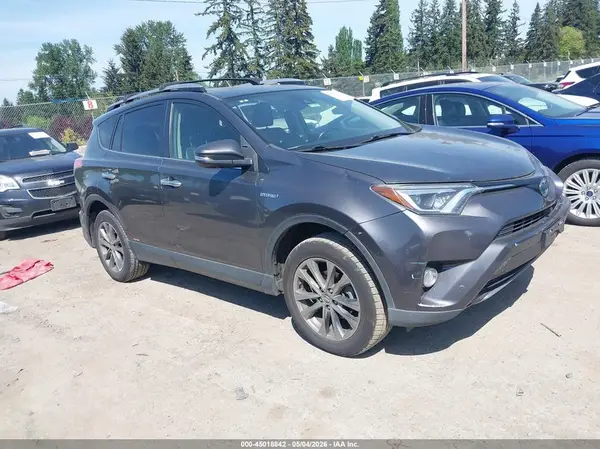JTMDJREV6HD141103 2017 TOYOTA RAV 4 - Image 1