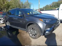 JTMDJREV6JD179226 2018 TOYOTA RAV 4