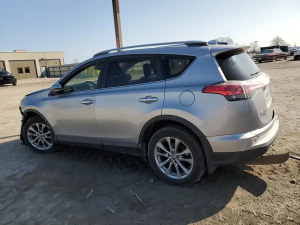 JTMDJREV7HD141952 2017 TOYOTA RAV 4 - Image 2