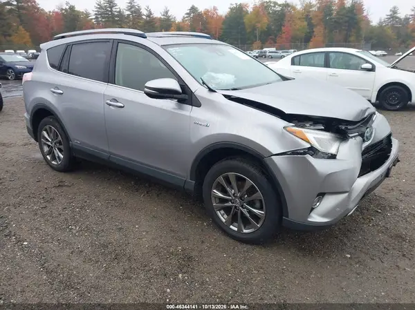 JTMDJREV7JD191112 2018 TOYOTA RAV 4 - Image 1