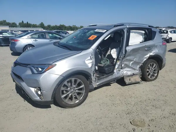 JTMDJREV7JD249929 2018 TOYOTA RAV 4 - Image 1