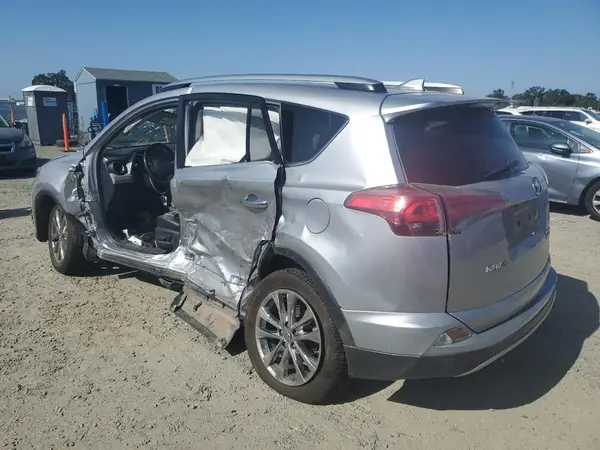 JTMDJREV7JD249929 2018 TOYOTA RAV 4 - Image 2