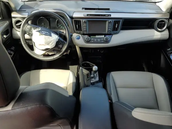 JTMDJREV8HD069515 2017 TOYOTA RAV 4 - Image 8