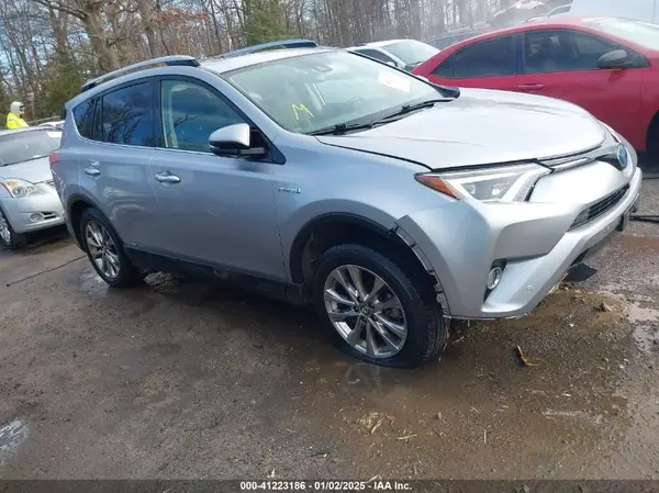 JTMDJREV8HD087481 2017 TOYOTA RAV 4 - Image 1