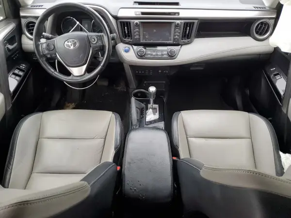JTMDJREV8HD114355 2017 TOYOTA RAV 4 - Image 8