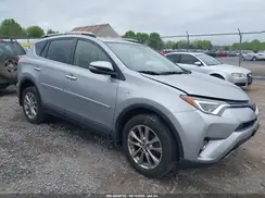 JTMDJREV8JD159754 2018 TOYOTA RAV 4