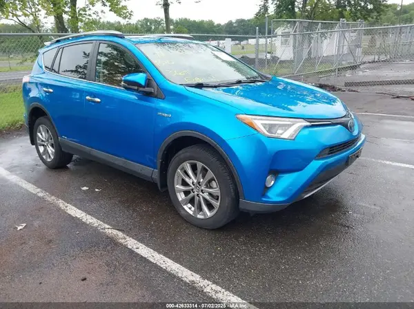 JTMDJREV8JD177087 2018 TOYOTA RAV 4 - Image 1
