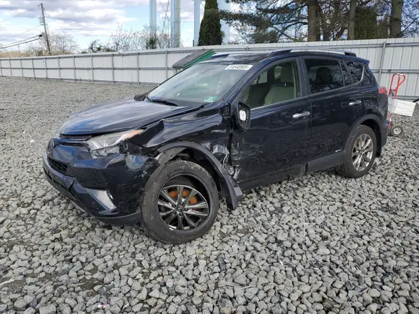 JTMDJREV8JD179566 2018 TOYOTA RAV 4 - Image 1